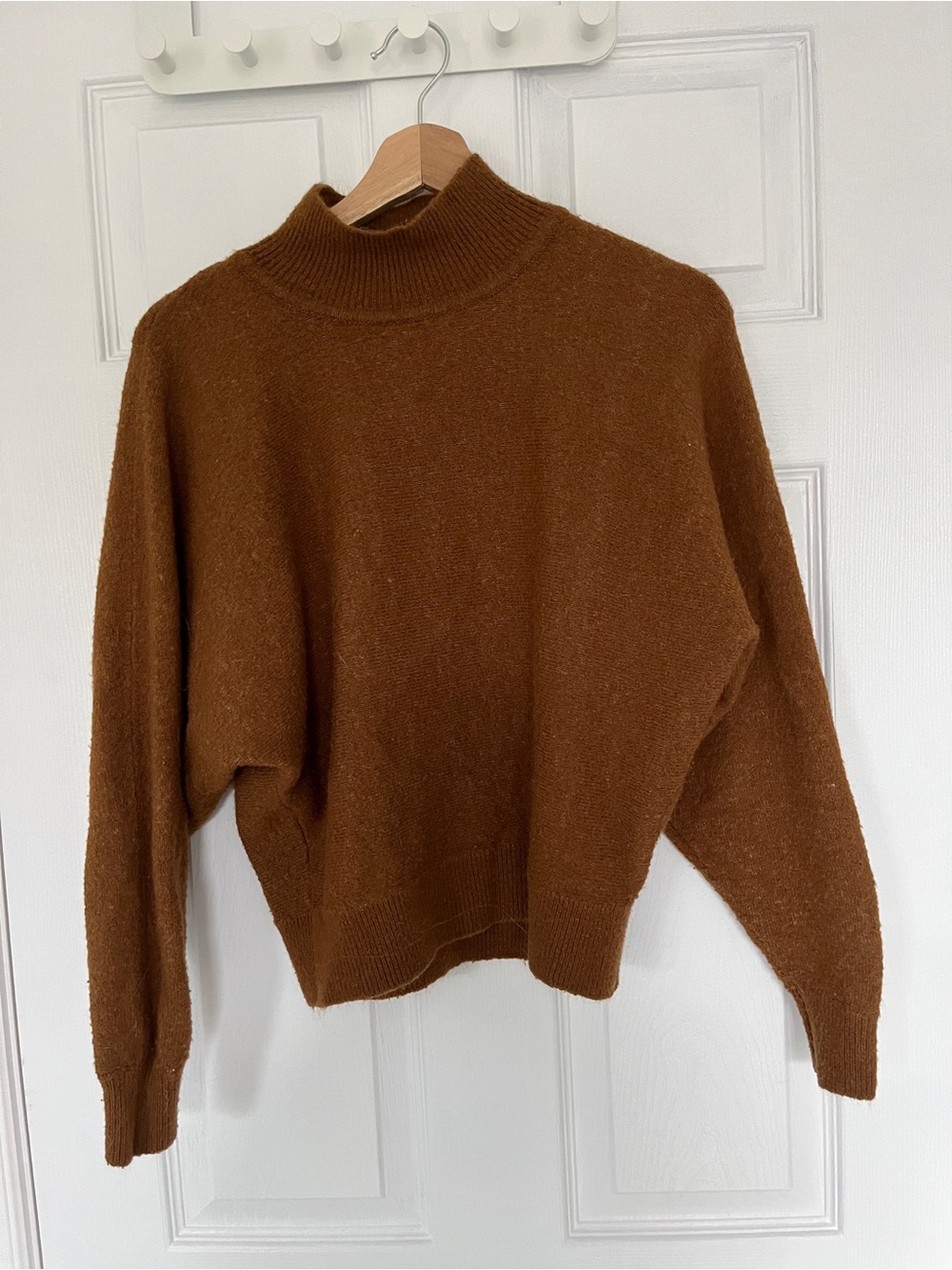 H&M Women's Turtleneck Sweater in Warm Brown